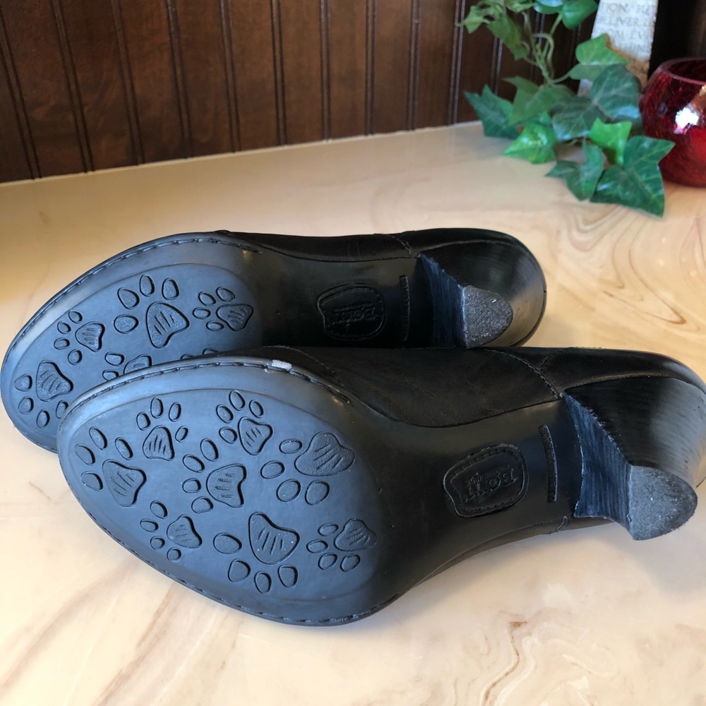 Shoes - Picture 7 of 7